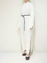 画像をギャラリービューアに読み込む, back open sleeve onepiece