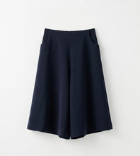 画像をギャラリービューアに読み込む, flared half pants
